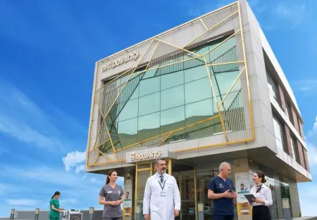 AKL Hair Transplant Clinic in Turkey | Cost 2026