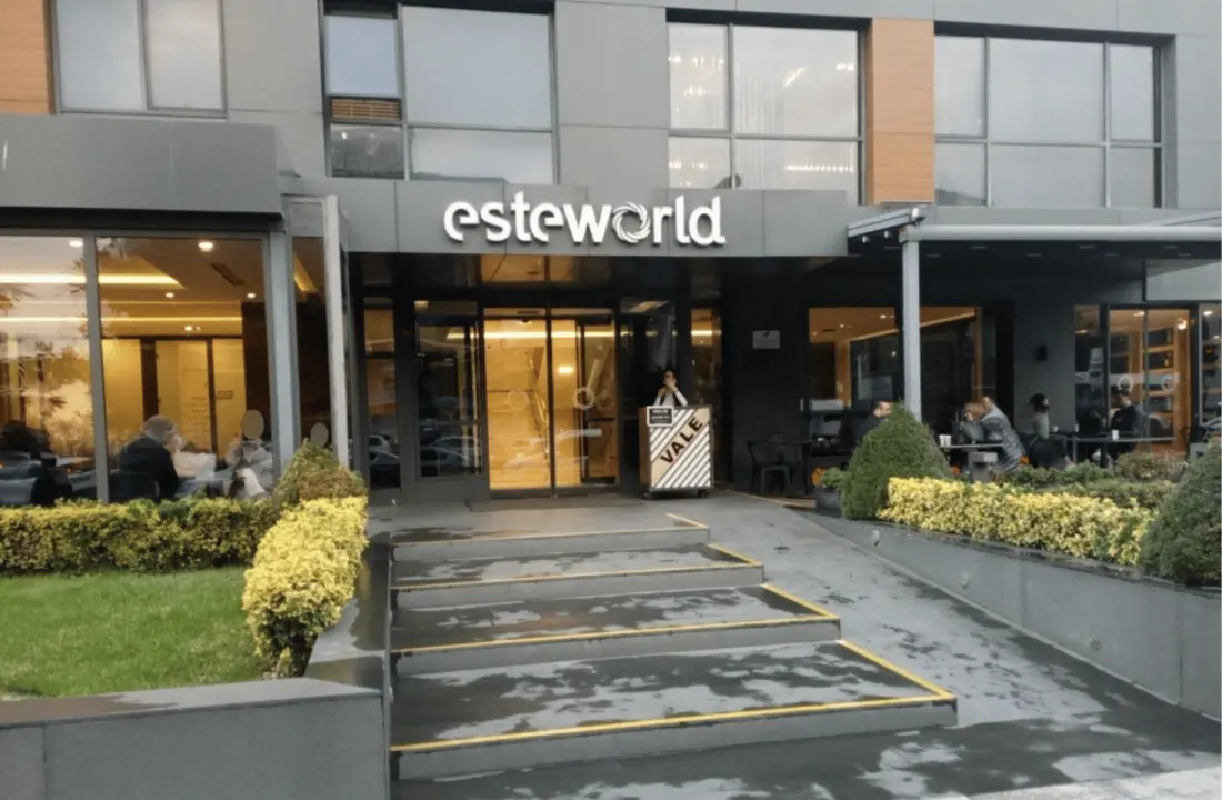 Esteworld Clinic