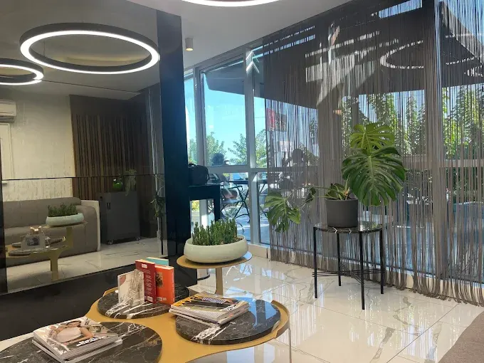 SE Hair Clinic